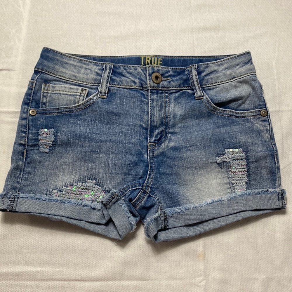 True Craft Shorts Size 10 (BC)